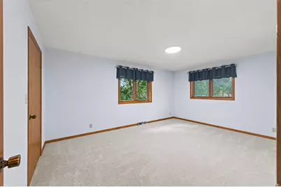 7712 Riverdale Drive N, Brooklyn Park, MN 55444 - Photo 18