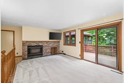 7712 Riverdale Drive N, Brooklyn Park, MN 55444 - Photo 10