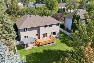 3925 Urbandale Ln N, Plymouth, MN 55446 - Photo 6
