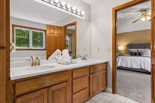 3925 Urbandale Ln N, Plymouth, MN 55446 - Photo 38