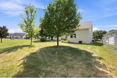 2872 35th Street S, Moorhead, MN 56560 - Photo 4
