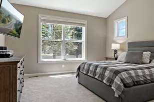 16899 E Lake Dr, Lakeville, MN 55044 - Photo 40
