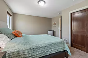16899 E Lake Dr, Lakeville, MN 55044 - Photo 30