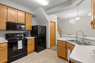 15309 Greenhaven Lane #109, Burnsville, MN 55306 - Photo 16