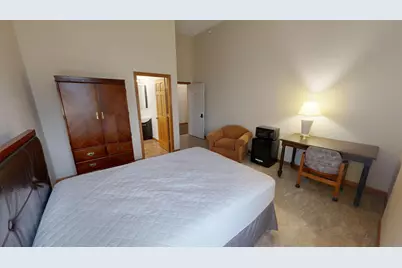 542 Benson Avenue SW #ensuite 210, Willmar, MN 56201 - Photo 2