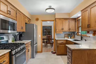 2823 Silver Lake Rd NE, Saint Anthony, MN 55418 - Photo 38