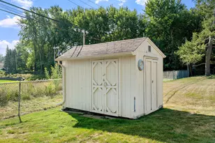 2823 Silver Lake Rd NE, Saint Anthony, MN 55418 - Photo 10
