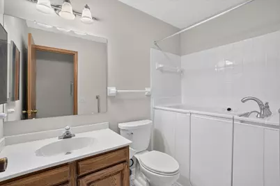 7055 Robinwood Trail, Woodbury, MN 55125 - Photo 12
