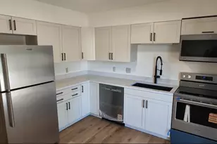 7451 W Franklin Ave, Saint Louis Park, MN 55426 - Photo 14