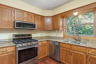 10615 52nd Ave N, Plymouth, MN 55442 - Photo 16