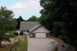 2707 Cherry Blossom Ln, Menomonie, WI 54751 - Photo 48