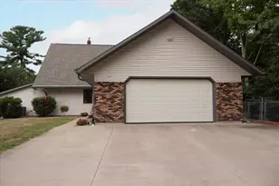 2707 Cherry Blossom Ln, Menomonie, WI 54751 - Photo 2
