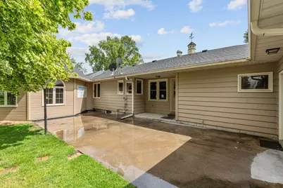 719 Park Avenue, Hamburg, MN 55339 - Photo 8