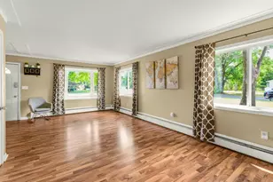 727 Tanglewood Dr, Shoreview, MN 55126 - Photo 4