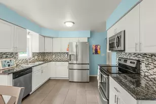 727 Tanglewood Dr, Shoreview, MN 55126 - Photo 10