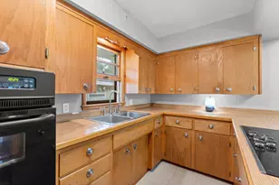 238 MacArthur St W, South Saint Paul, MN 55075 - Photo 8