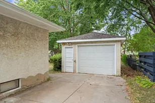 238 MacArthur St W, South Saint Paul, MN 55075 - Photo 34