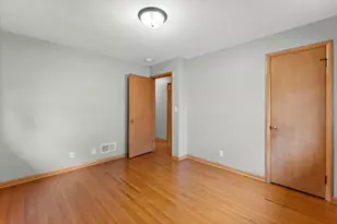 238 MacArthur St W, South Saint Paul, MN 55075 - Photo 18