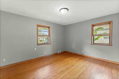 238 Macarthur Street W, South Saint Paul, MN 55075 - Photo 16
