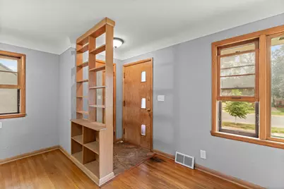 238 Macarthur Street W, South Saint Paul, MN 55075 - Photo 6