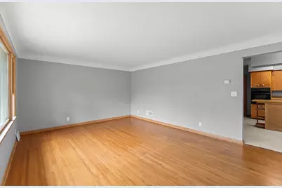 238 Macarthur Street W, South Saint Paul, MN 55075 - Photo 4