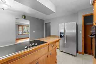 238 MacArthur St W, South Saint Paul, MN 55075 - Photo 10
