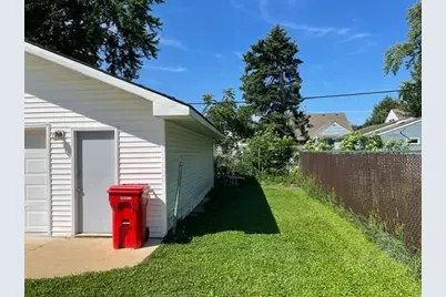 1801 4th Avenue SE, Austin, MN 55912 - Photo 8