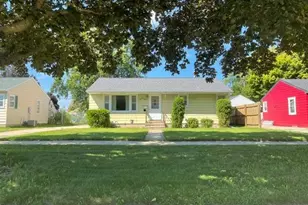 1801 4th Ave SE, Austin, MN 55912 - Photo 2
