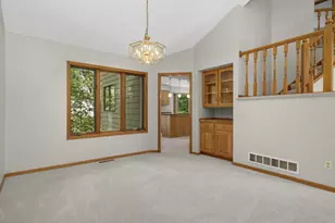 1381 Interlachen Dr, Eagan, MN 55123 - Photo 12