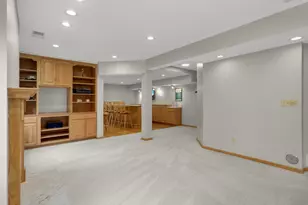 1381 Interlachen Dr, Eagan, MN 55123 - Photo 38