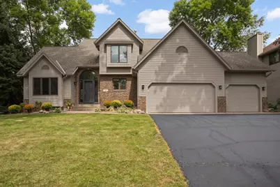 1381 Interlachen Drive, Eagan, MN 55123 - Photo 2