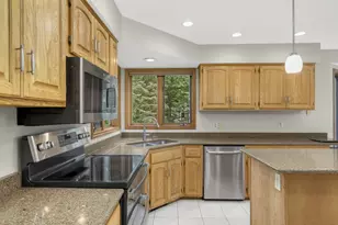 1381 Interlachen Dr, Eagan, MN 55123 - Photo 16