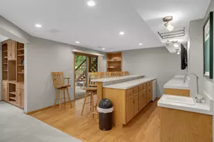 1381 Interlachen Dr, Eagan, MN 55123 - Photo 40