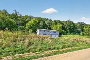 18599 Horse Shoe Rd, Rollingstone, MN 55969 - Photo 4