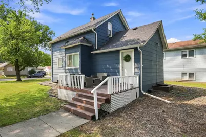1331 10th Avenue N, Fargo, ND 58102 - Photo 2