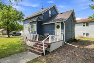 1331 10th Ave N, Fargo, ND 58102 - Photo 2