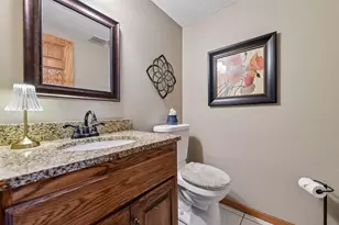 6601 Arlington Ct, Chanhassen, MN 55317 - Photo 10