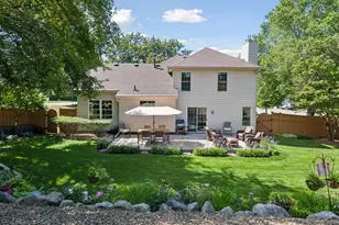 6601 Arlington Ct, Chanhassen, MN 55317 - Photo 18
