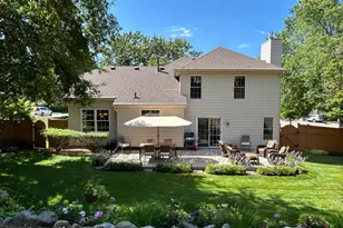 6601 Arlington Ct, Chanhassen, MN 55317 - Photo 2