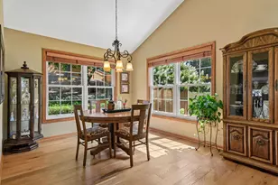 6601 Arlington Ct, Chanhassen, MN 55317 - Photo 4