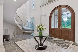 14 Cherrywood Cir, North Oaks, MN 55127 - Photo 8
