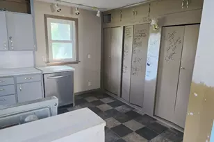 706 E 3rd St, Fairmont, MN 56031 - Photo 6