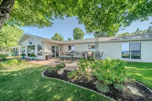 436 Shorewood Dr, Detroit Lakes, MN 56501 - Photo 2