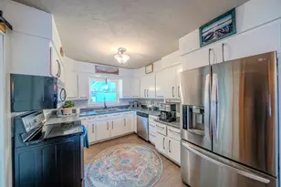 436 Shorewood Dr, Detroit Lakes, MN 56501 - Photo 12