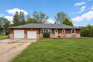 24930 Cedar Ave, Farmington, MN 55024 - Photo 1