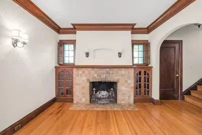 2657 Zenith Avenue N, Robbinsdale, MN 55422 - Photo 2