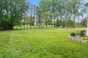 26250 Ipava Ave, Lakeville, MN 55044 - Photo 66
