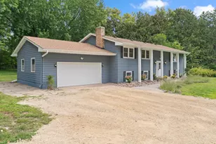 26250 Ipava Ave, Lakeville, MN 55044 - Photo 6