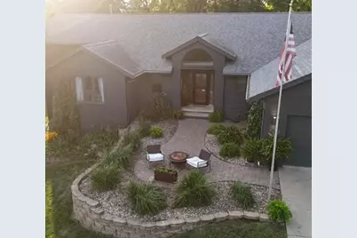 710 20th Street, Windom, MN 56101 - Photo 2