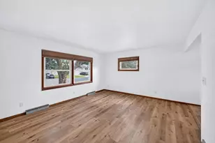 803 4th Ave SE, Stewartville, MN 55976 - Photo 6